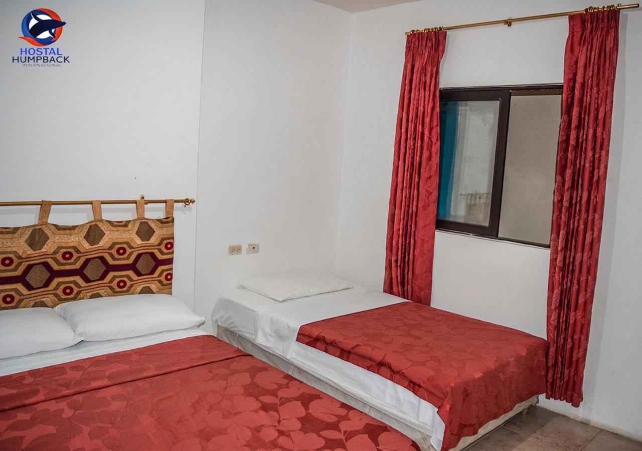 Hostal Humpback Internacional Puerto López Kültér fotó